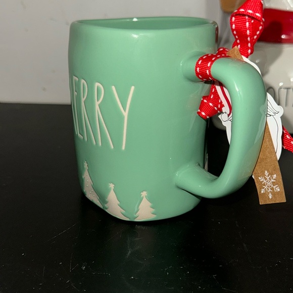RAE DUNN MERRY COFFEE MUG - Picture 3 of 4